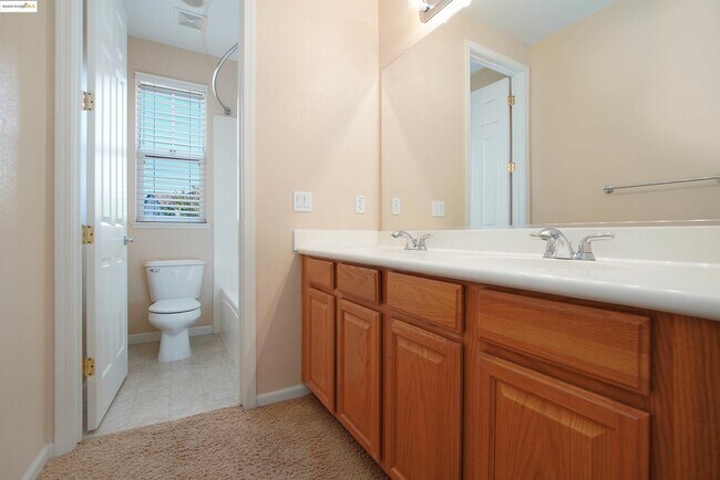 Building Photo - 2765 St Andrews Dr