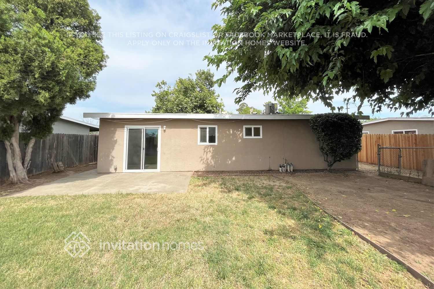 Building Photo - 3912 Moonbeam Dr