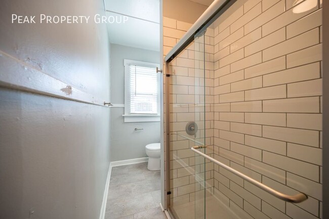 Building Photo - Available Now! Newly Renovated 2 Bedroom T...