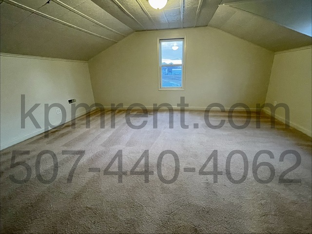 Building Photo - 502 Chestnut St