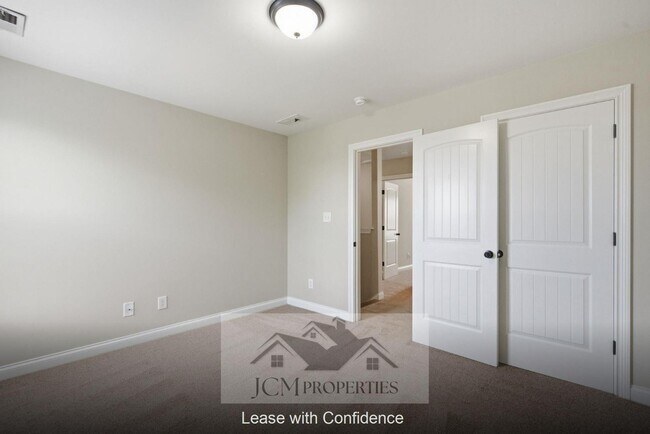 Building Photo - 938 Cobble Dr