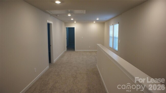Building Photo - 344 Cedar Knoll Cir