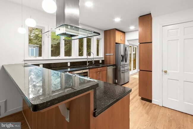 Building Photo - 3020 Oliver St NW
