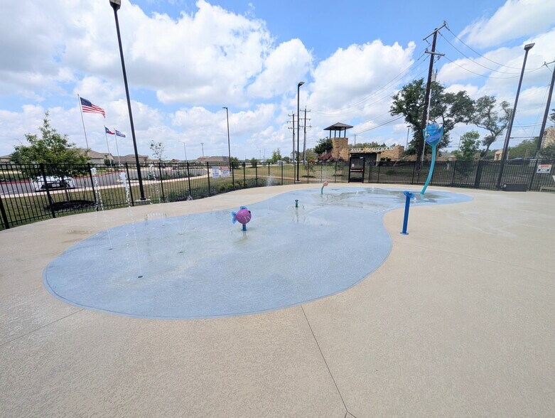 Building Photo - 5627 Jewel Curv