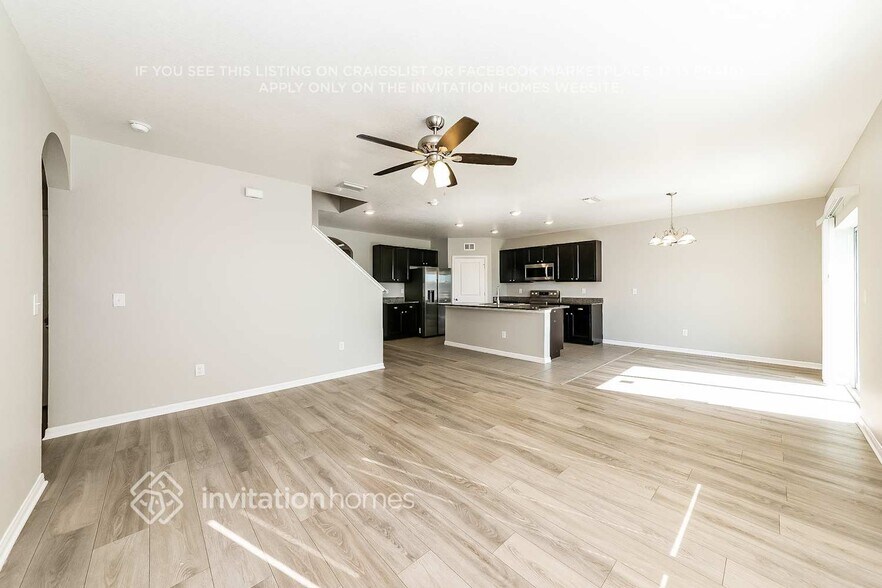 Building Photo - 5009 Blue Willow Wy