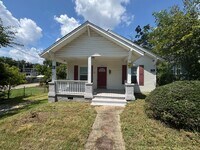 Building Photo - 318 Park St
