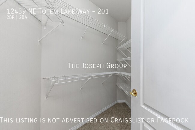 Building Photo - Stunning 2 bed/2 bath in Totem Lake!