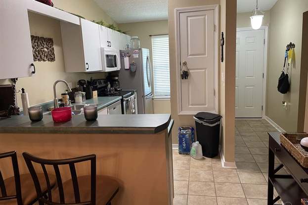 Building Photo - 319 Loveland Cir