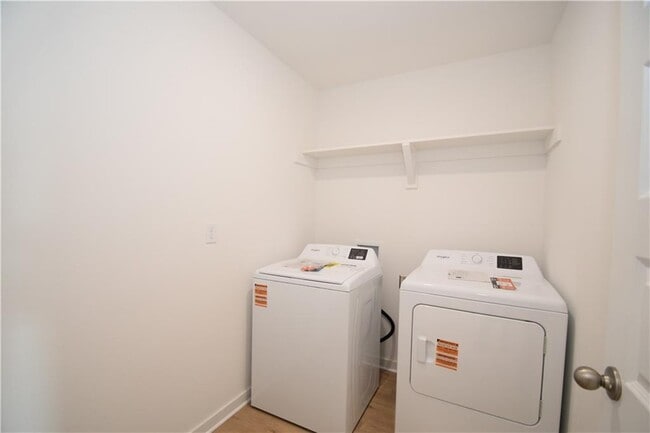 Building Photo - 3071 Laredo Ln