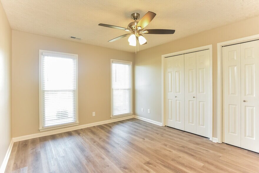 Building Photo - 1423 Marymont Dr