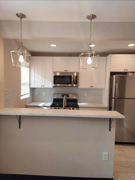 Building Photo - 6135 MacBeth Dr