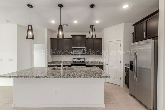 Building Photo - 35395 W Catalan St