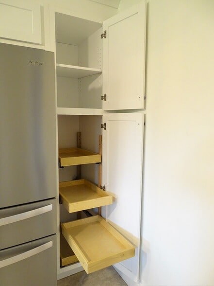 Building Photo - 160 Mechanic St