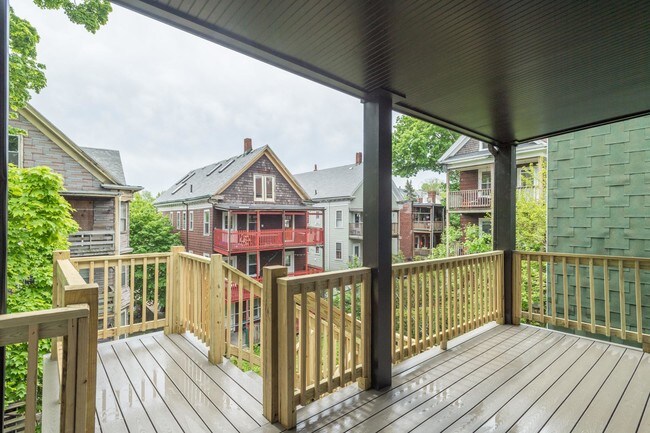 Building Photo - 178 St Alphonsus St