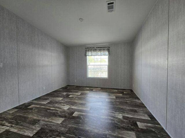 Building Photo - 104 Bush Ln