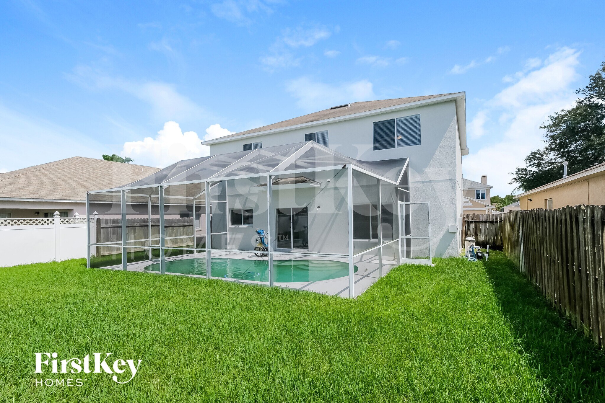 Building Photo - 4925 Woodmere Rd