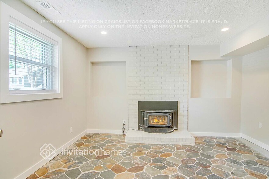 Building Photo - 108 N Corncrib Ct