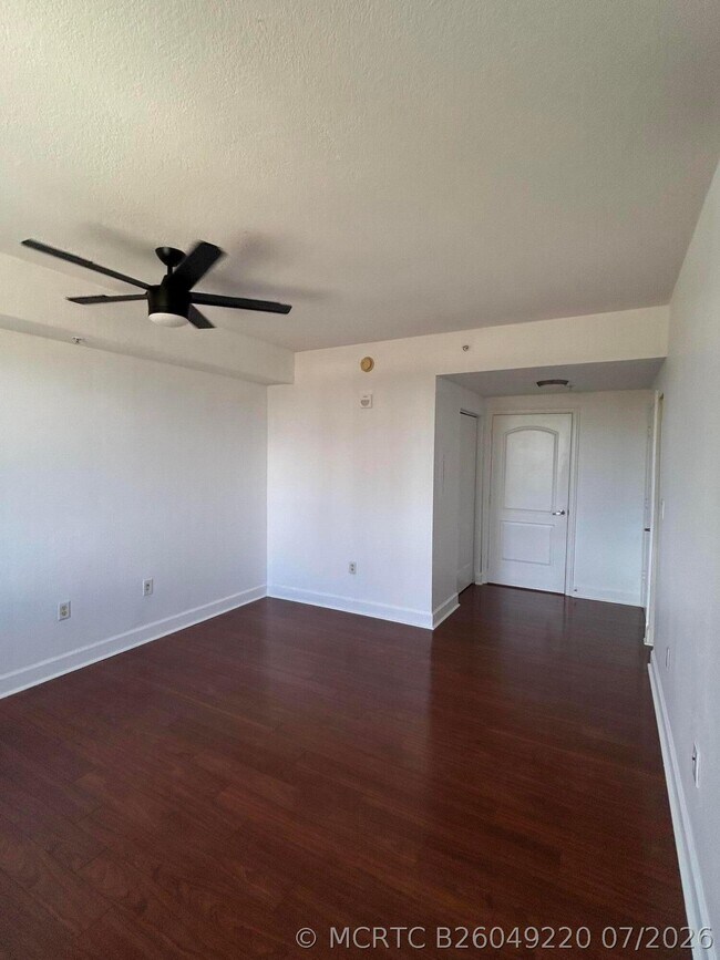 Building Photo - 1830 Radius Dr