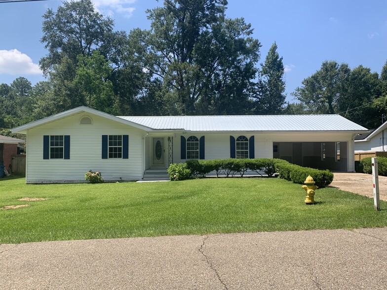 Primary Photo - 3406 W Adeline St
