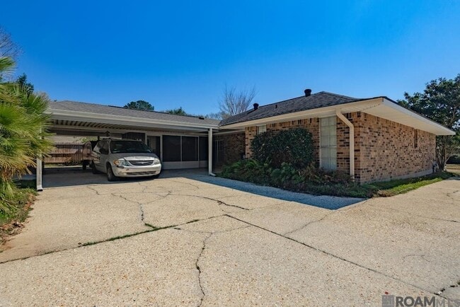 Building Photo - 14823 Stoneberg Ave