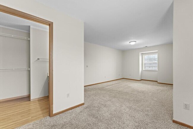 Building Photo - 2108 Stirrup Ln