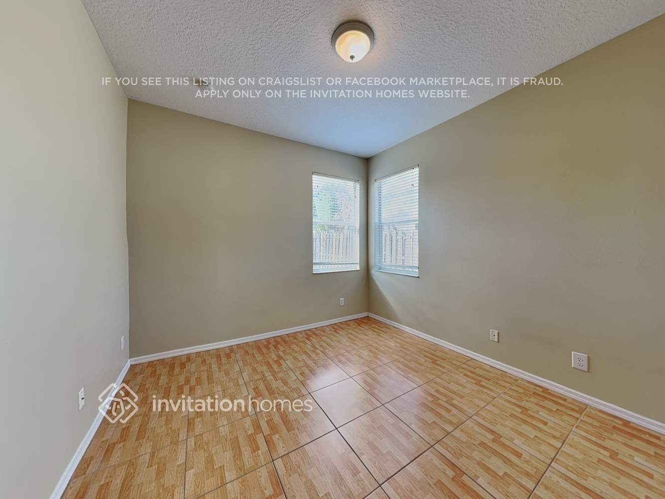 Building Photo - 13326 Rosemeade Cove