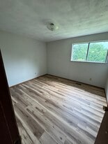Building Photo - 2218 W Reservoir Blvd