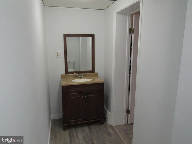 Building Photo - 221 Swinehart Rd