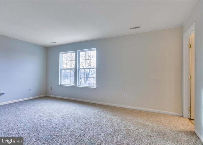 Building Photo - 17 Karendale Ct