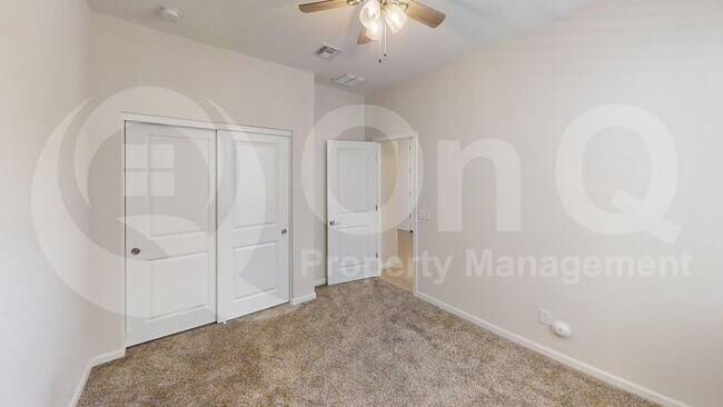 Building Photo - 2050 E Piedmont Pl