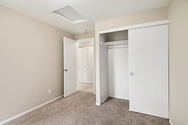 Building Photo - 6133SE