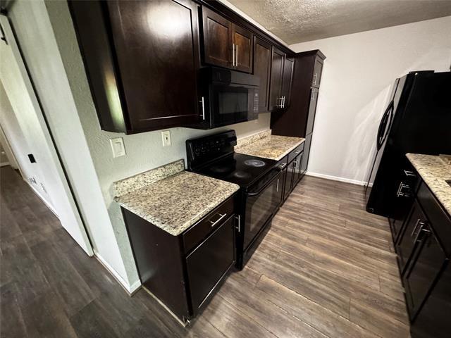 Building Photo - 2607 Clearview Cir