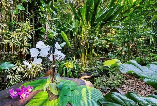 Building Photo - 4895 SW 88th St