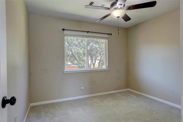 Building Photo - 406 Dakota Trail