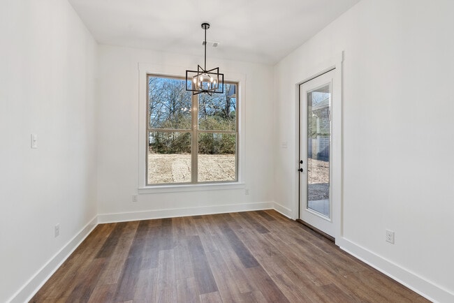 Building Photo - 19 Denali Dr