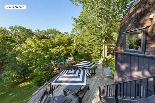 Building Photo - 23 Tanglewood Trl