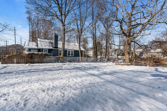 Building Photo - 1739 Asbury Ave