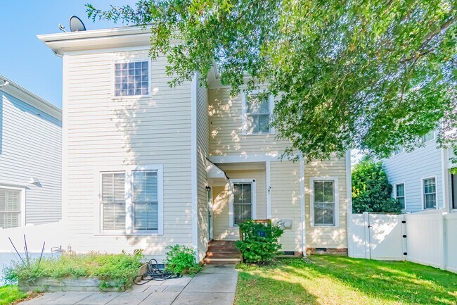Building Photo - Stunning home in Baxter Village