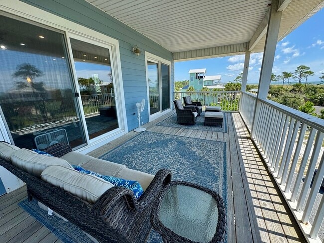 Building Photo - 107 E Seascape Dr