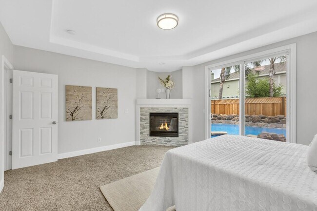 Building Photo - Gorgeous East Elk Grove Home
