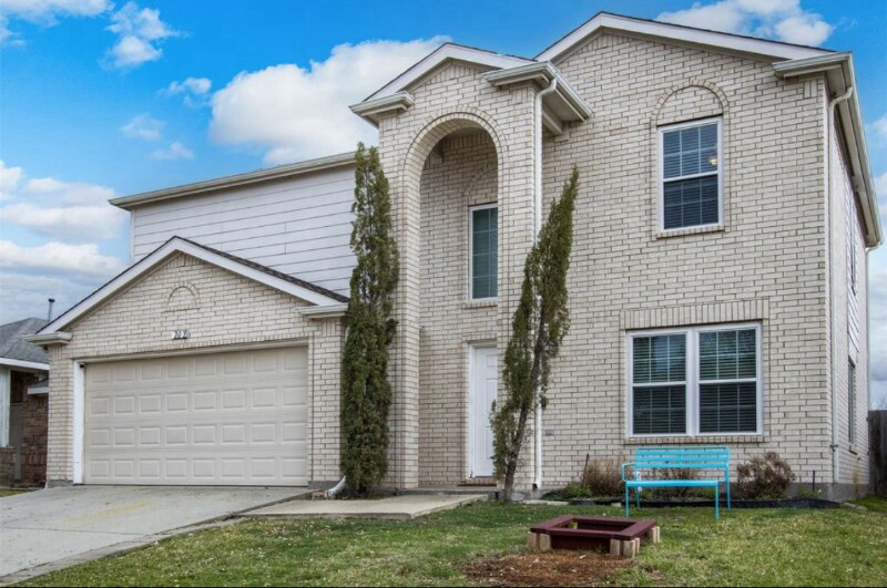 Building Photo - 202 Waterwood Dr