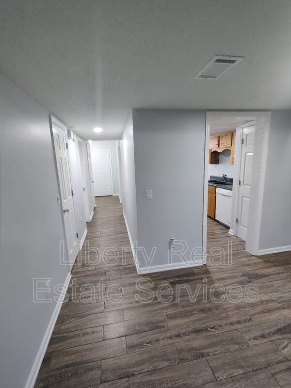 Building Photo - 601 Tupelo Trl