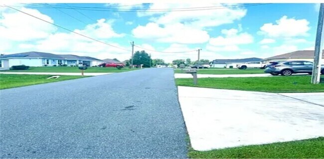 Building Photo - Spacious 4BR House in Ocala