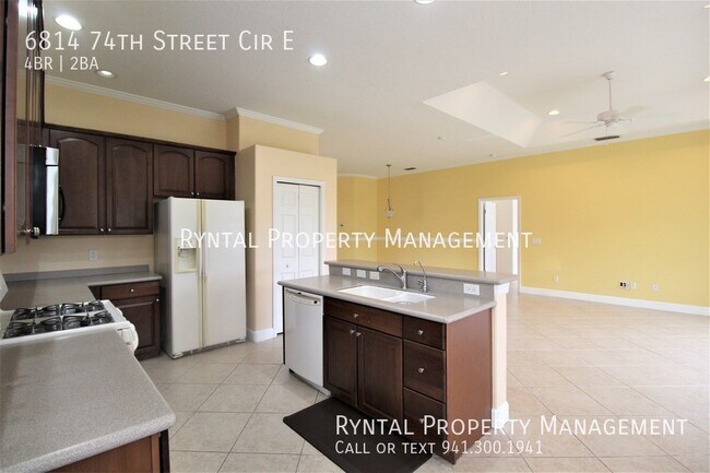 Building Photo - 6814 74th Street Cir E