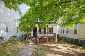 Building Photo - 2909 2nd Ave