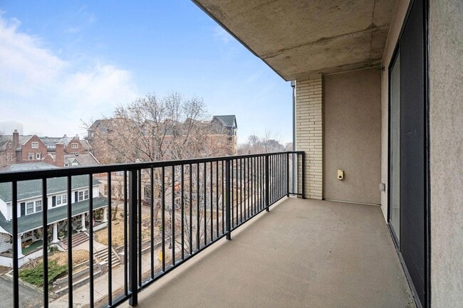 Building Photo - 317 Groveland Ave