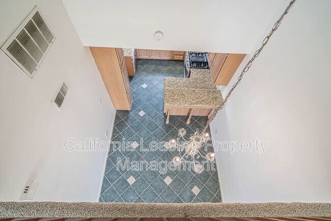 Building Photo - 18215 Flynn Dr