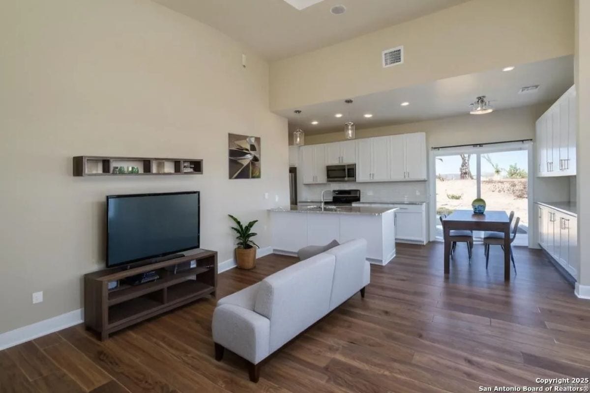 Building Photo - 418 Cimarron