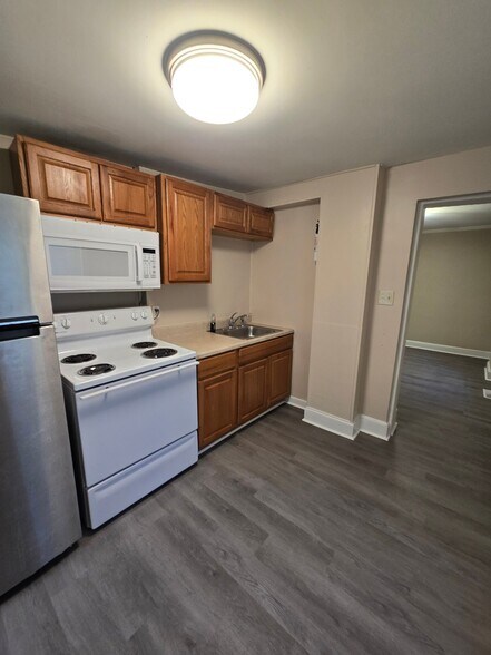 Building Photo - 1124 Clifford Brown Walk
