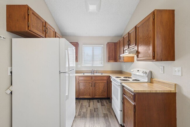 Building Photo - 2390 Middleton Ct